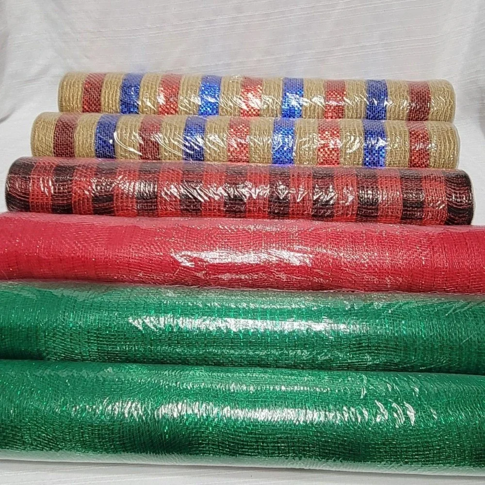 Wreath Craft Mesh NEW  6 Rolls  21in x 30ft Red Green Buffalo Plaid Patriotic